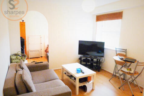 Living room.JPG