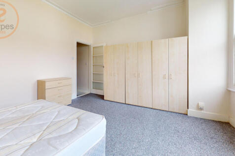 14-Beech-Grove-Bedroom 3