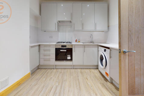 458-Kingston-Road-Kitchen 1