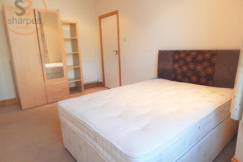 1.Bedroom.JPG