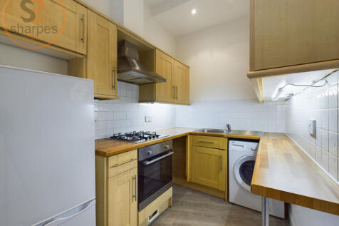 CAM03524G0-PR0053-STILL003