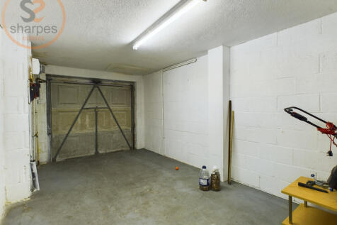 CAM03524G0-PR0054-STILL003