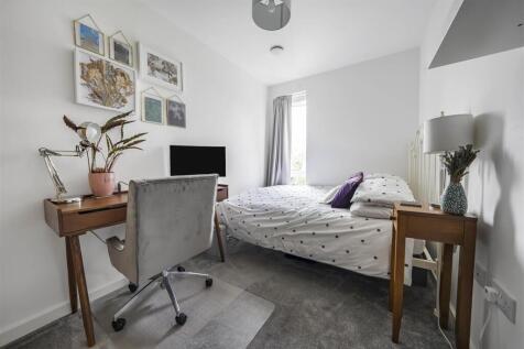 Image 3 - Waddington House.jpg