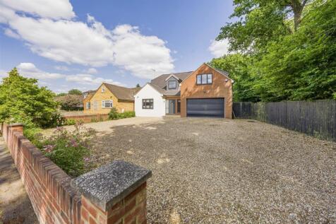 Bucknalls Drive - FRONT SHOT.jpg