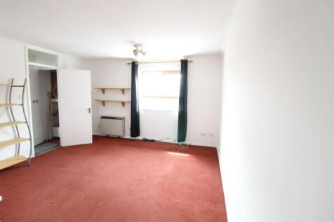 Living Room / Bedroom