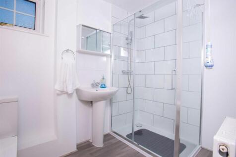 showerroom2-2.jpg