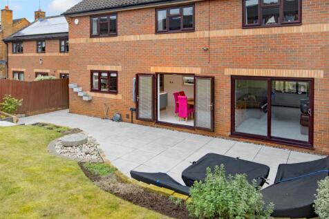 16 Ashby close 33.jpg