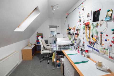 35 Coniston close 31.jpg