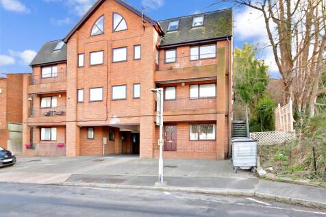romany court front 