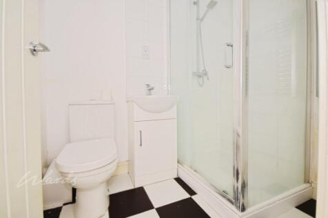 flat 4 shower