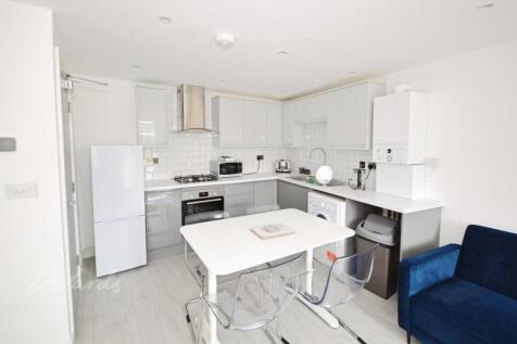 flat d kitchen 