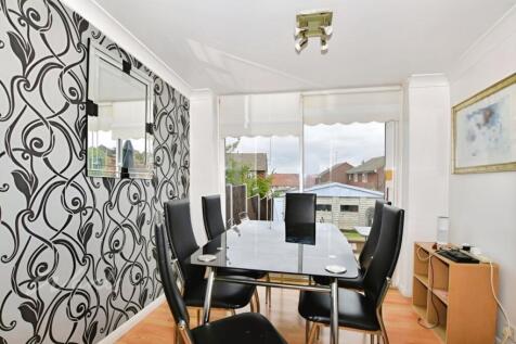 barnaby dining room