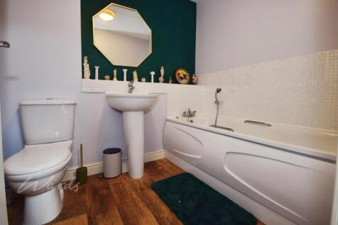 riley bathroom 