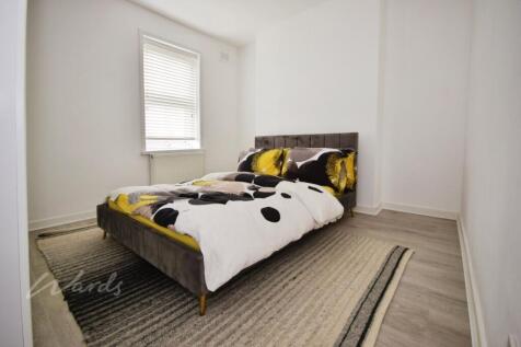 victoria bed 1