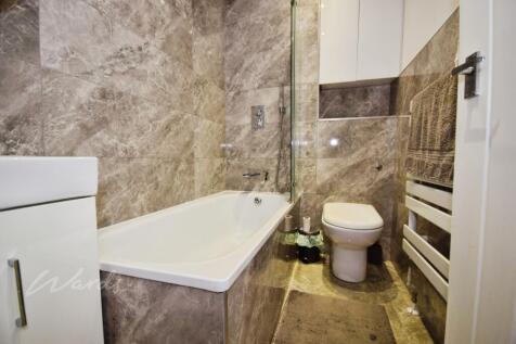 victoria bathroom
