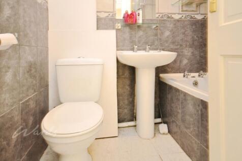 clandon bathroom
