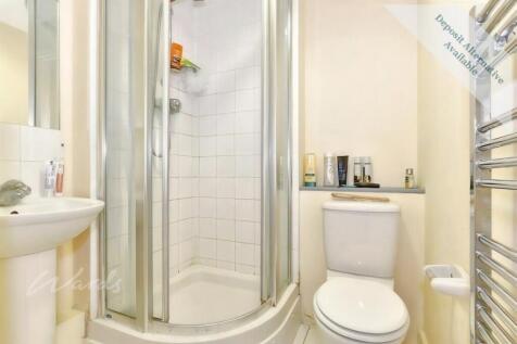 the eye shower room