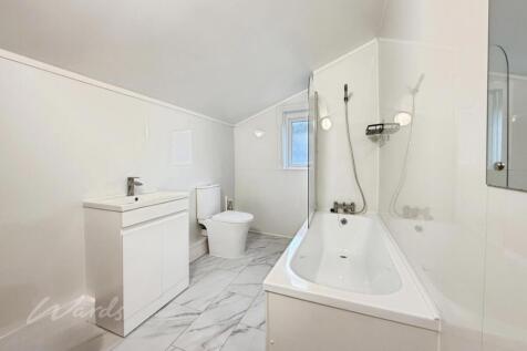 east street bathroom