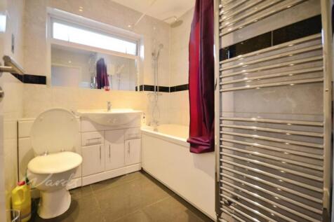 elaine bathroom