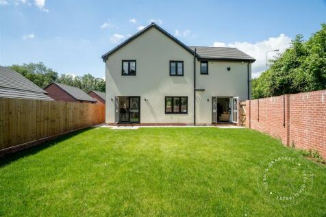 Llys Illtern, Capel Llanilltern, Hern Crabtree (6)