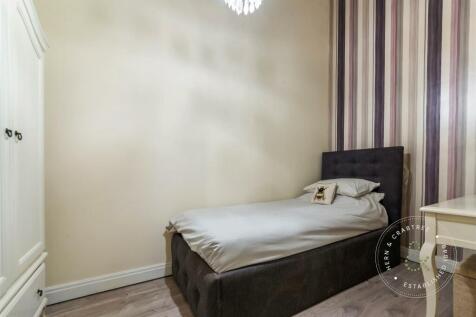 Fairwater-Grove-East-11.jpg
