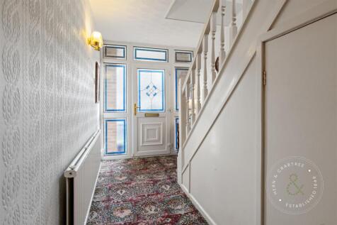 West Orchard Crescent, Hern Crabtree (11).jpg