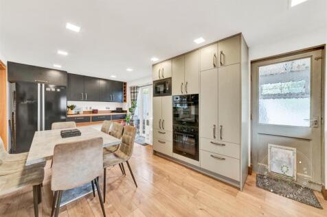 Brundall-Crescent-21.jpg