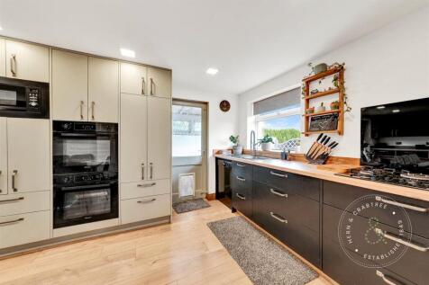 Brundall-Crescent-20.jpg