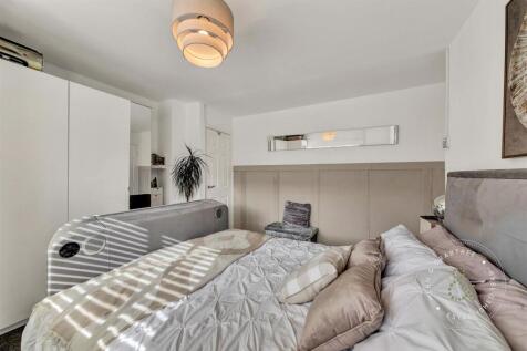Brundall-Crescent-09.jpg