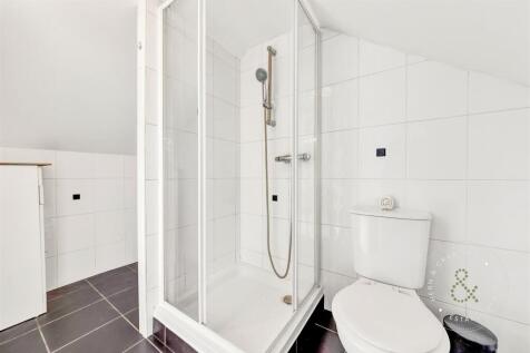 Brundall-Crescent-05.jpg