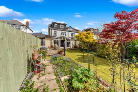 Kelston-Place-29.jpg