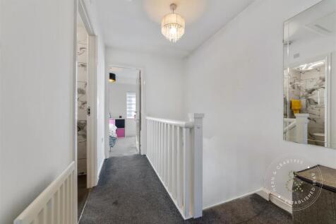 Burdons-Close-06.jpg
