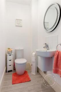 Burdons-Close-12.jpg
