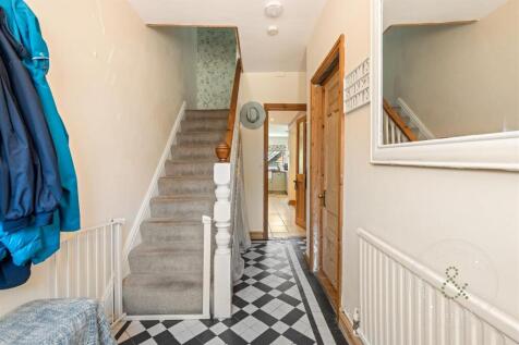 Fairwater Grove East, Hern Crabtree (17).jpg
