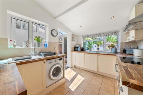 Fairwater-Grove-West-14.jpg