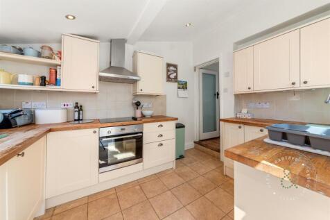 Fairwater-Grove-West-16.jpg