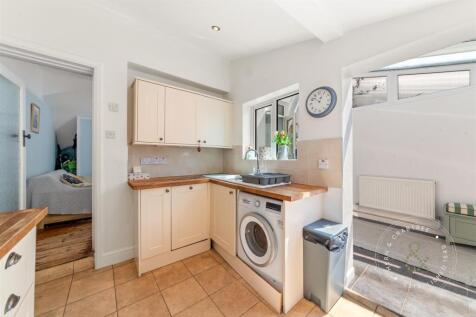 Fairwater-Grove-West-15.jpg