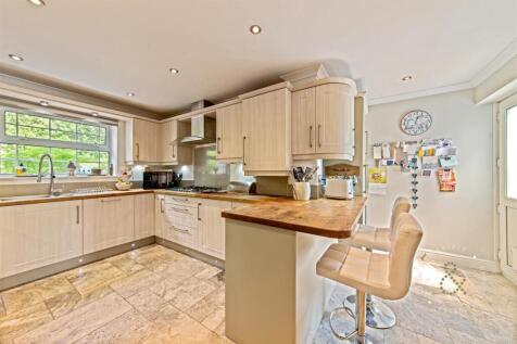 Fairwater-Road-25.jpg