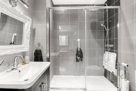 Cowbridge Road West, Hern Crabtree (18).jpg