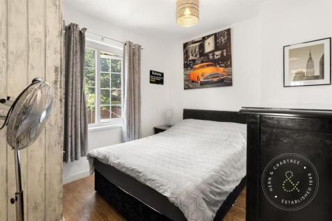 Cowbridge Road West, Hern Crabtree (22).jpg