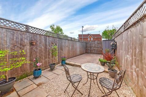 Tangmere-Drive-17.jpg