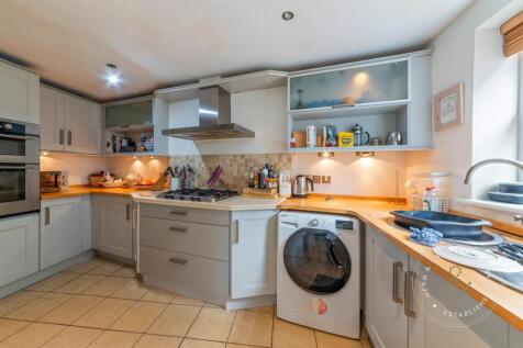 Coach-House-Ely-Road-01.jpg