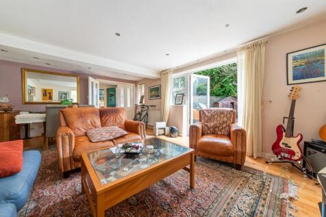 Coach-House-Ely-Road-08.jpg