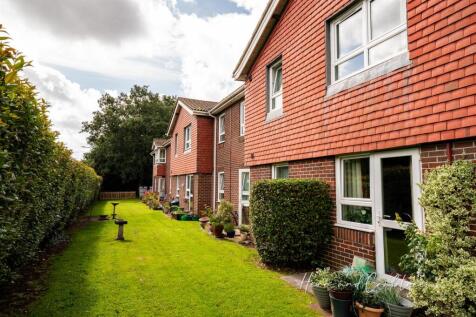Restway Court, Danescourt, HernCrabtree (21).jpg