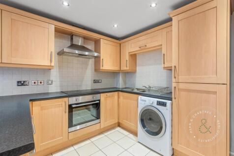 Woodley-Court-12.jpg
