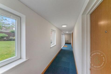 Woodley-Court-24.jpg