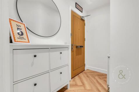 Aubrey-House-03.jpg