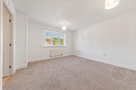 Meadowfield-Way-01.jpg