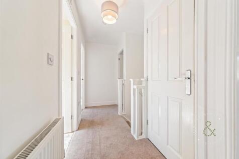 Meadowfield-Way-06.jpg