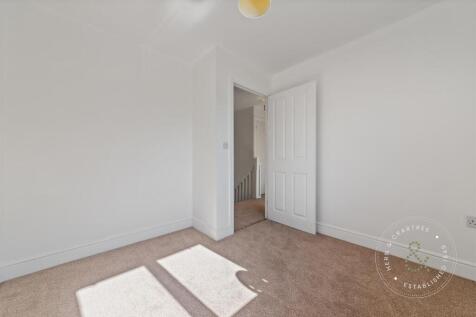 Meadowfield-Way-09.jpg